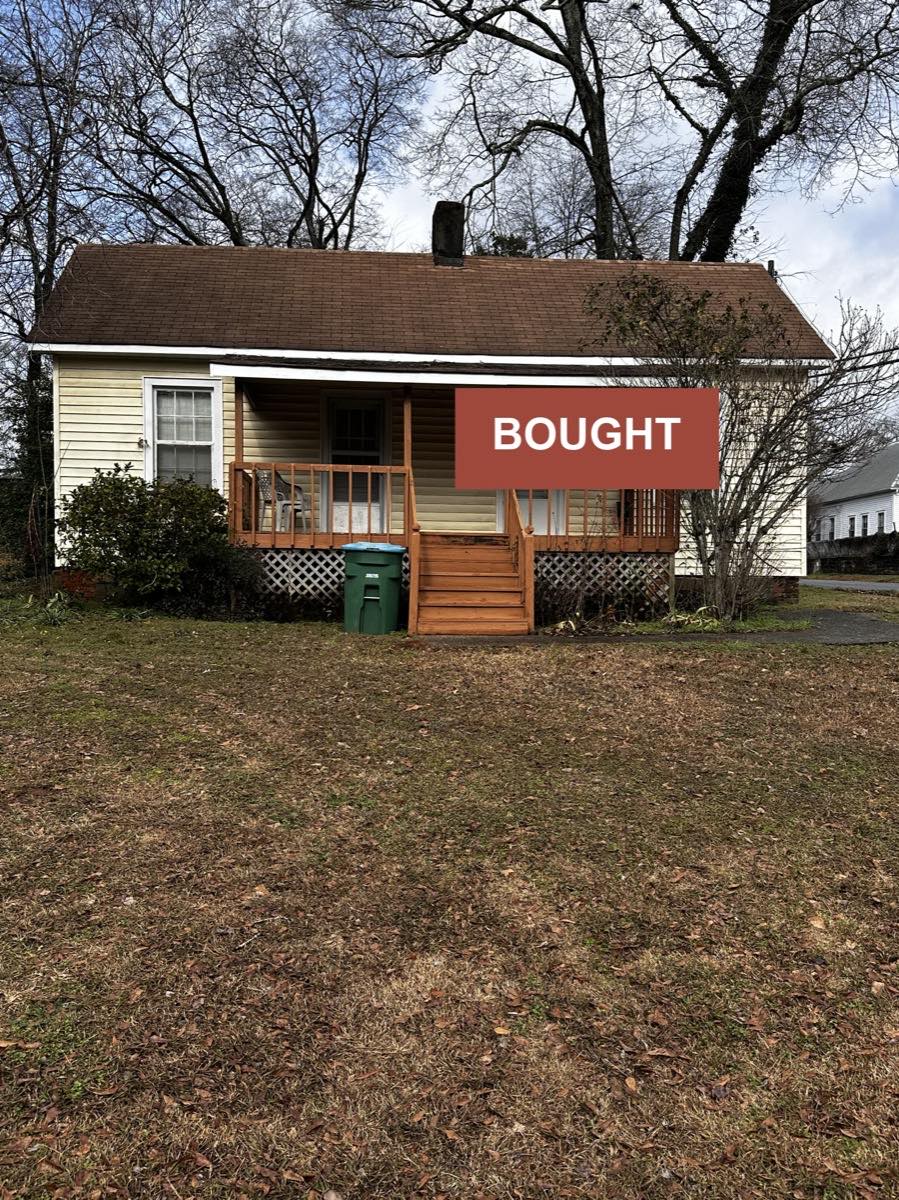 A modest single-family home previously purchased by Shades Creek Home Buyers.